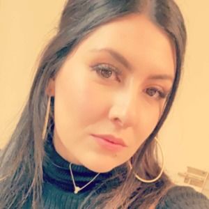 Meet your Posher, Stephanie